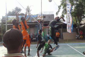 Foto: Tim Volley putra bertanding di laga pembukaan Dandim Cup