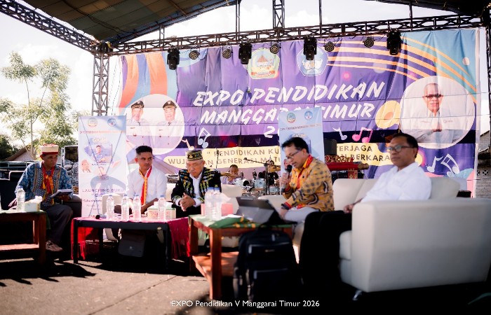 Bedah Buku “Gigih” Warnai Puncak Expo Pendidikan Manggarai Timur