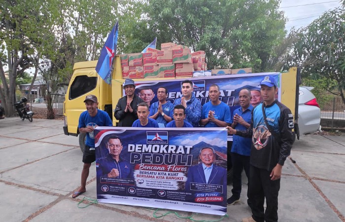 Benny Harman Salurkan Bantuan untuk Korban Gempa Flores